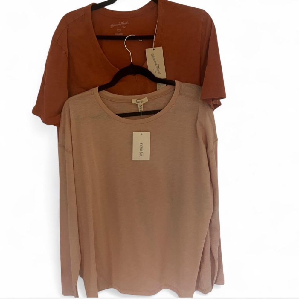 Casual Tees Tops lot of 2 Bundle- Universal Thread Rust and Como Blu Pink XXL